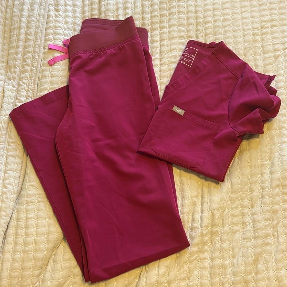 Figs Dark Magenta Set